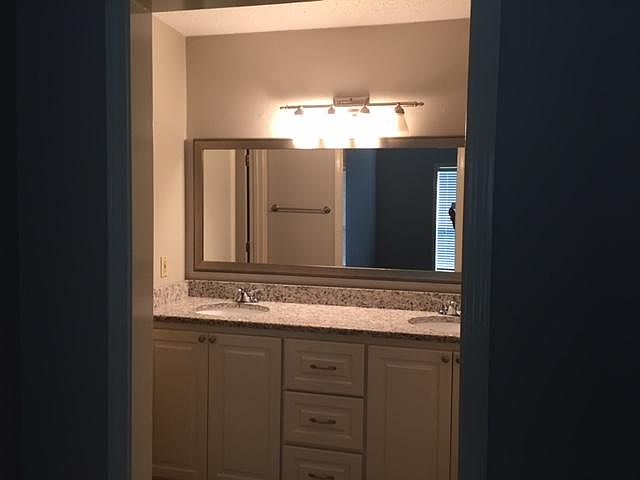 MBR Vanity
