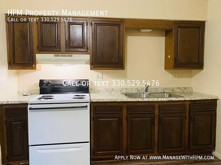 591 E Buchtel Ave #M — Photo 3