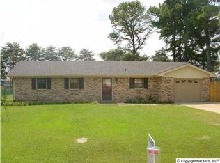 16568 Becky St, Athens, AL 35611