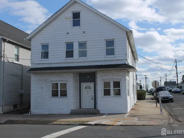 519 Roosevelt Ave #2, Carteret, NJ 07008