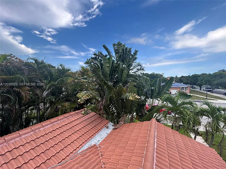 9600 N Miami Ave — Photo 30