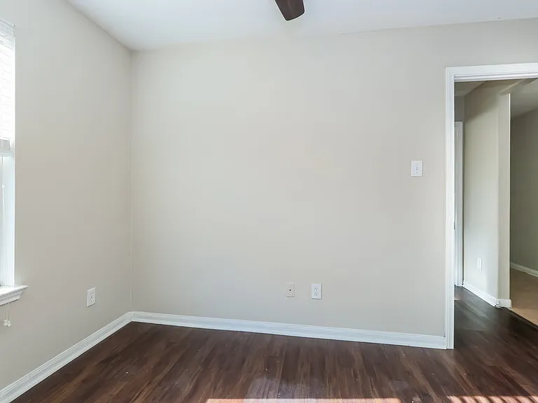 4018 Falvel Shadow Creek Dr — Photo 14