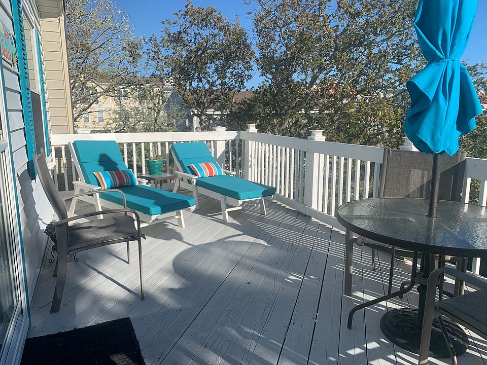 Private deck