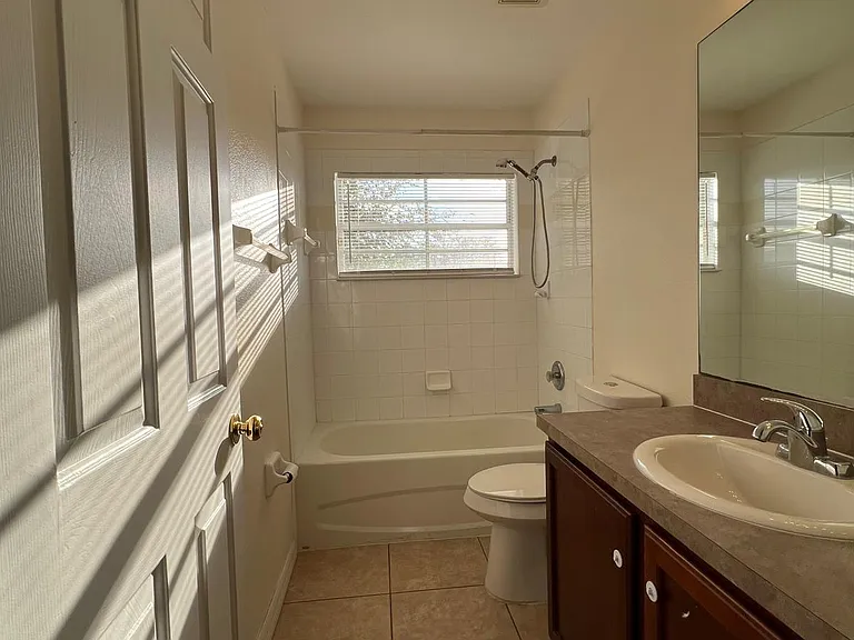 3986 Rollingsford Cir — Photo 18