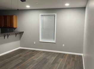 2007 Main St #202, Paris, KY 40361