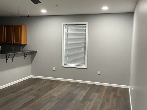 2007 Main St #202, Paris, KY 40361