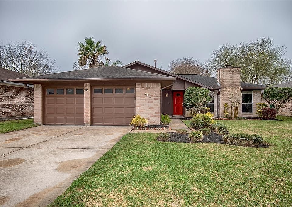 1st image of 439 Woodrail Dr