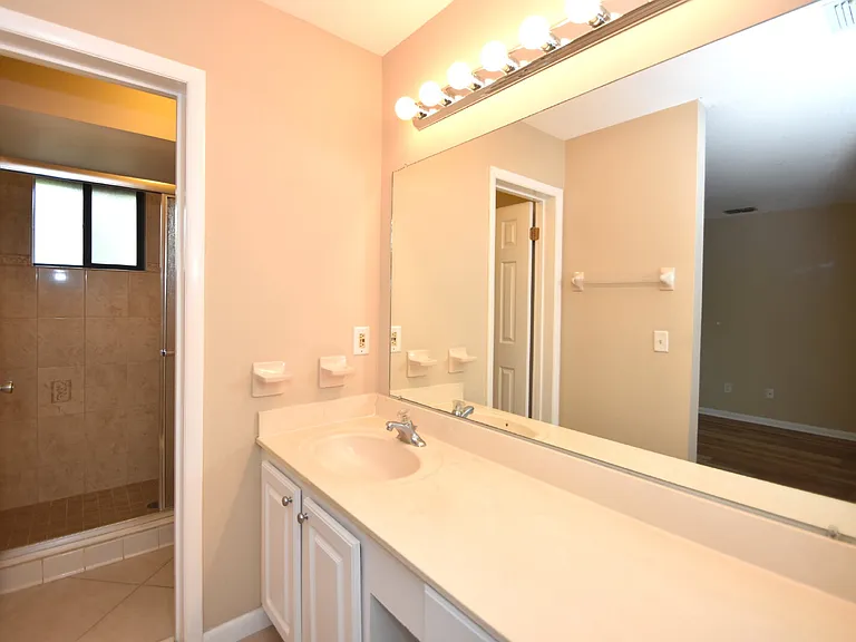 6 Broadmore Cir — Photo 15