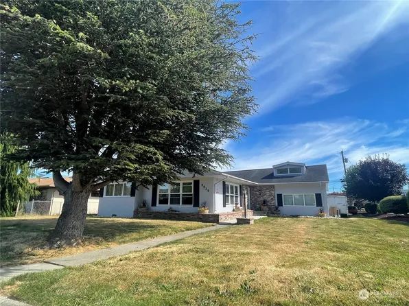 9926 271st Street NW, Stanwood, WA 98292