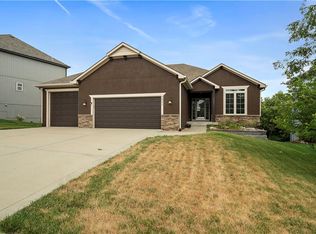 5021 Noland Rd, Shawnee, KS 66216