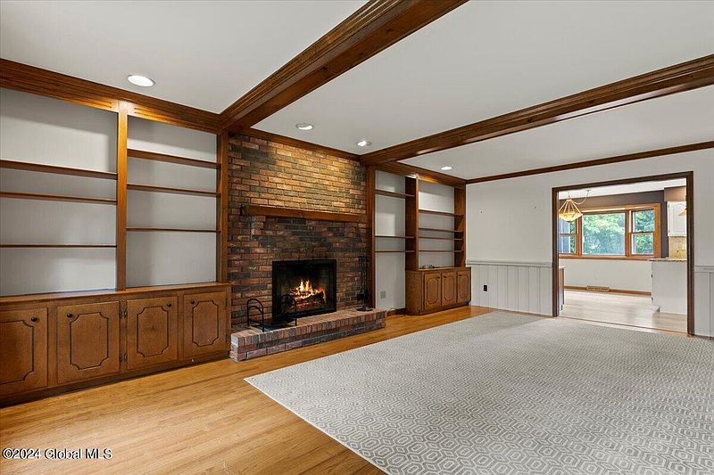 5th image of 212 Tamar Drive