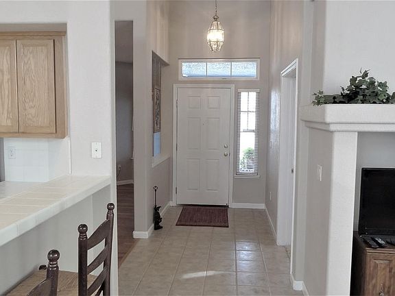 3rd image of 720 Spaulding Dr