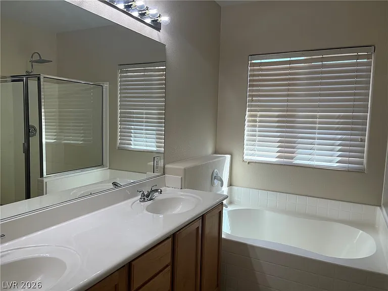 10922 Moonbeam Glow Ln — Photo 13
