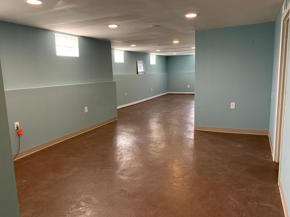 15922 Fernwood Rd, Chagrin Falls, OH 44022