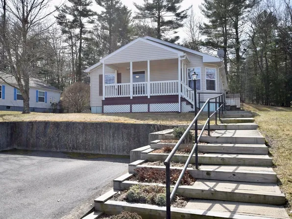 52 Lyn Ln, Middleboro, MA 02346