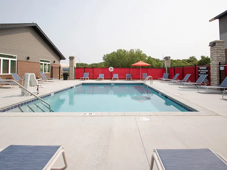 Latitude 41 — Photo 11