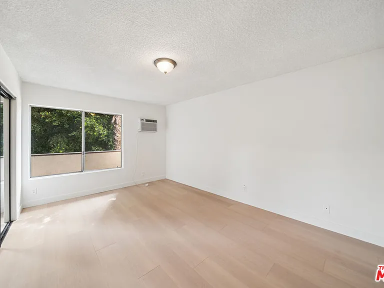 10980 Ohio Ave #201 — Photo 7