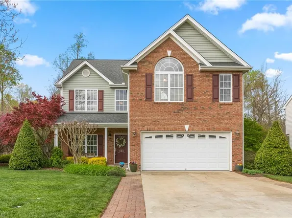 415 Fernway Dr, Burlington, NC 27217