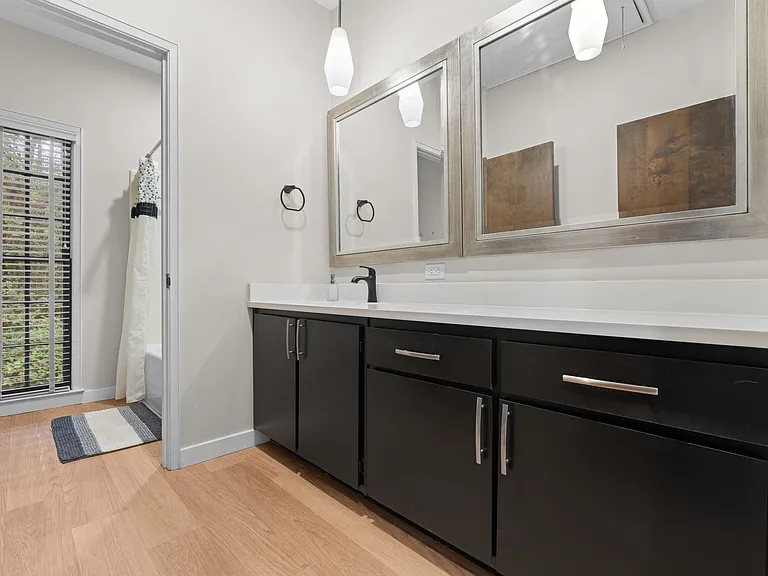 211 Wendwood Dr — Photo 8