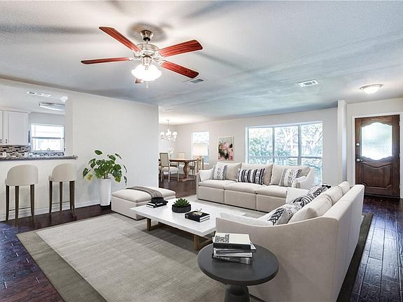 2nd image of 10021 Dale Crest Dr