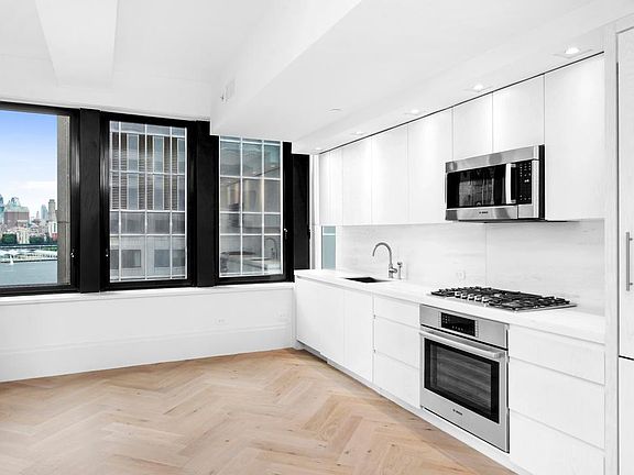 4th image of 101 Wall St #14B