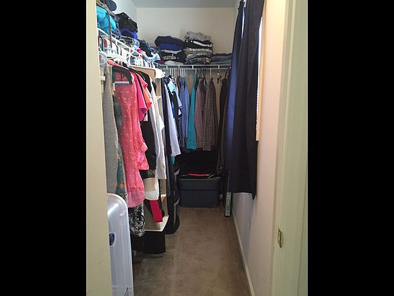 4th image of 310 Oak Hill Ave