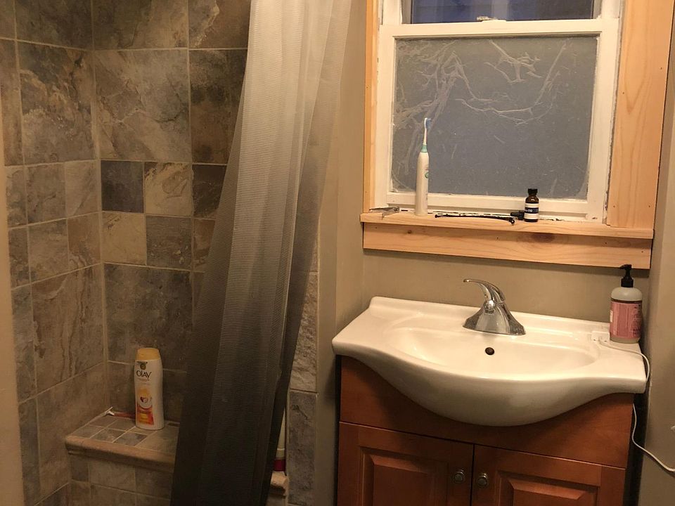 2nd image of 1038 E Gorham St APT 1