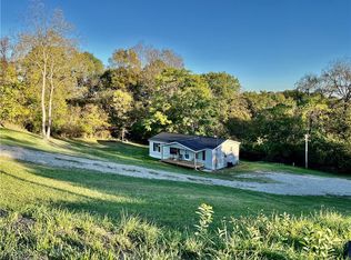 668 Calder Ridge Rd, Belpre, OH 45714