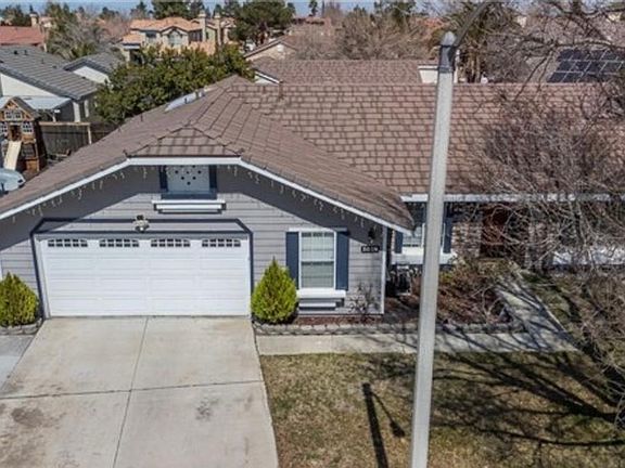 3rd image of 5819 Sandpiper Pl