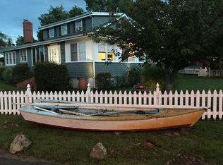 200 Edgewater Dr, Edgewater, MD 21037