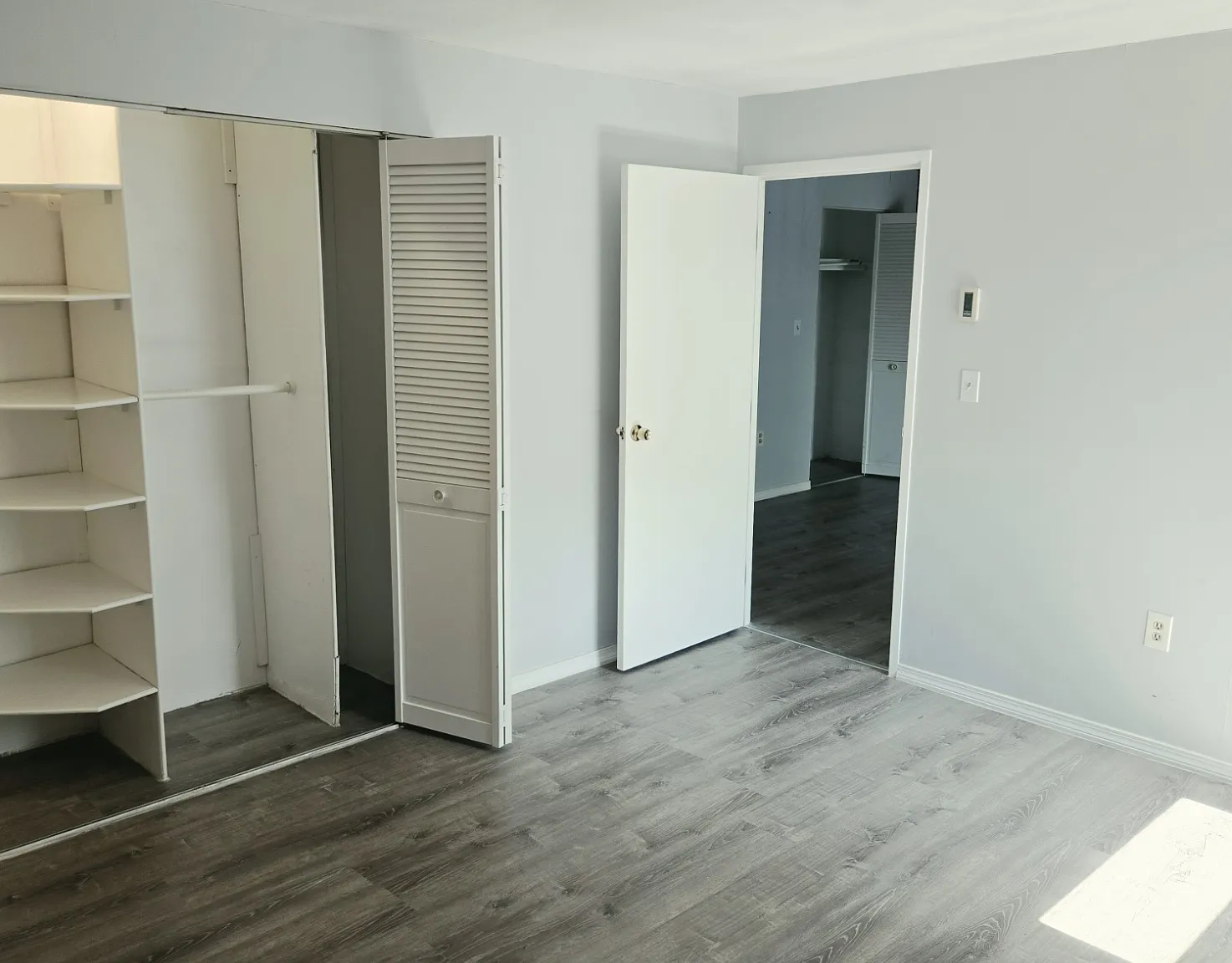 115 W Squantum St — Photo 2