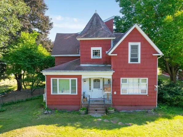 6 Pinewoods Road, Lisbon, ME 04250