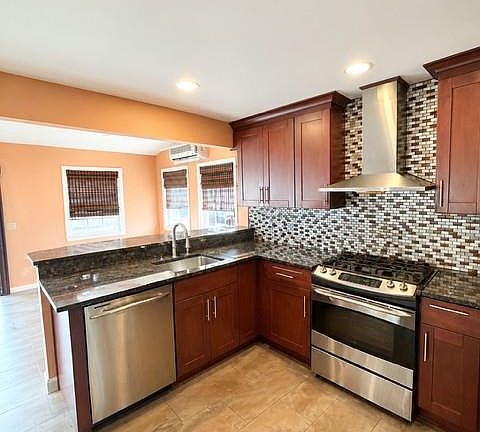 3rd image of 3315 2nd Street