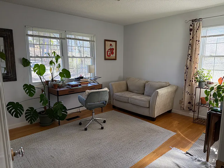 923 W Crest Rd — Photo 27