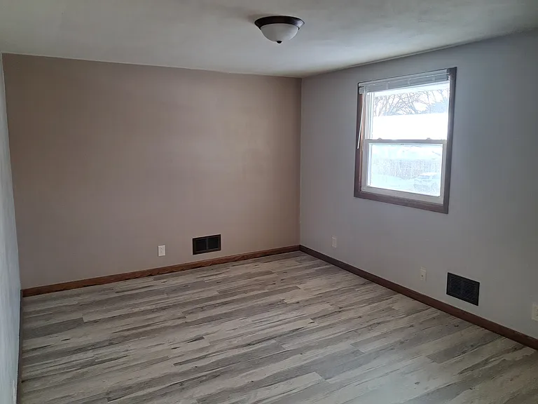 2025 Texas Ave — Photo 10