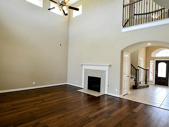 5th image of 8107 Cullen Estates Dr