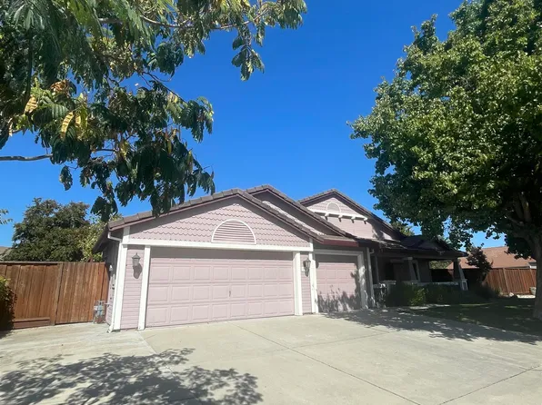 240 Honey Ln, Oakley, CA 94561