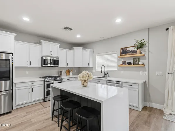 9336 W GEORGIA Avenue, Glendale, AZ 85305