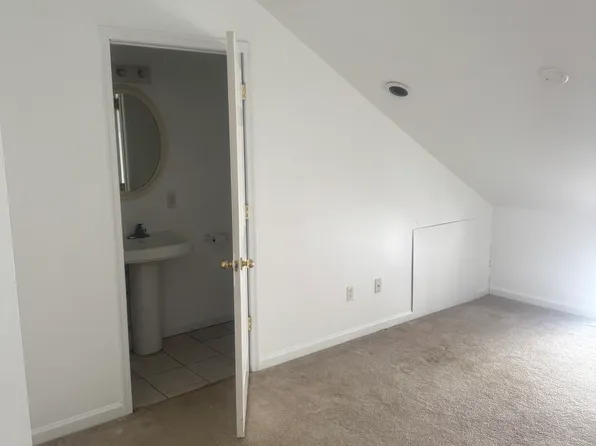 1868 Finsbury Ln #1, Virginia Beach, VA 23454