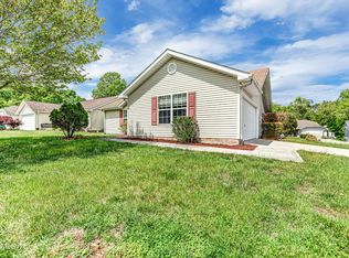 8711 Trapper Ln, Knoxville, TN 37931