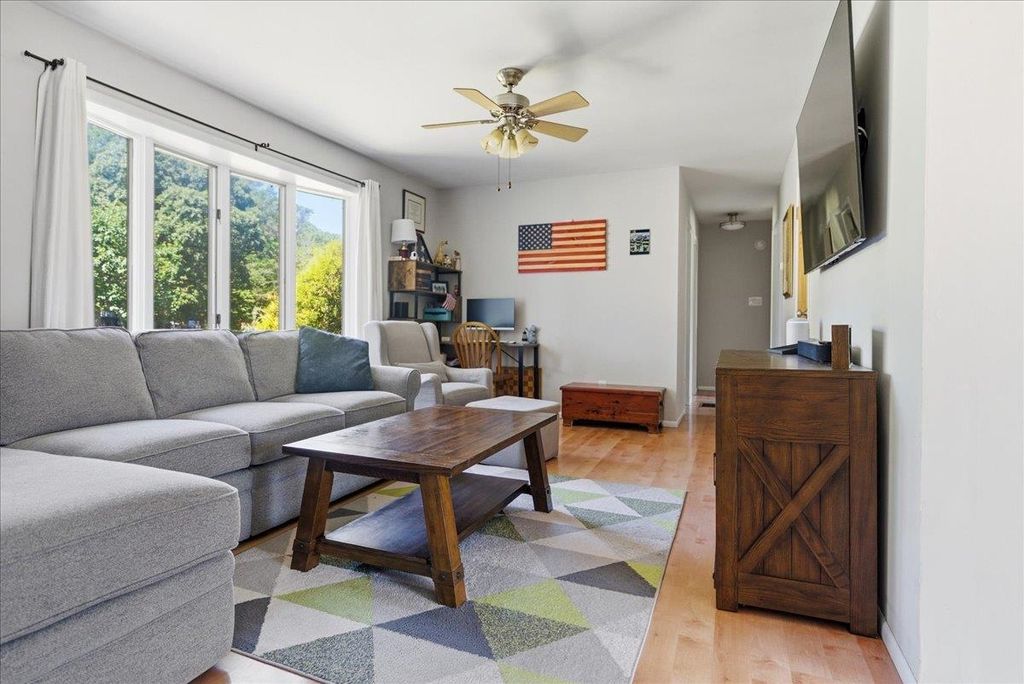 Apartment in Middle Township, Cape May Court House - View 4