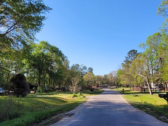 4th image of 29715 Stonehaven Dr