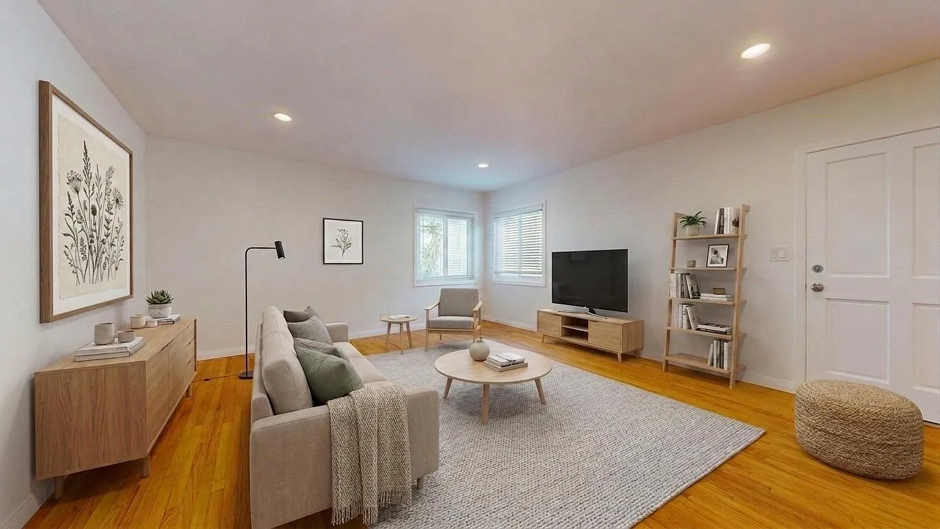2 bed, 750 sqft, $3,499 — Photo 2