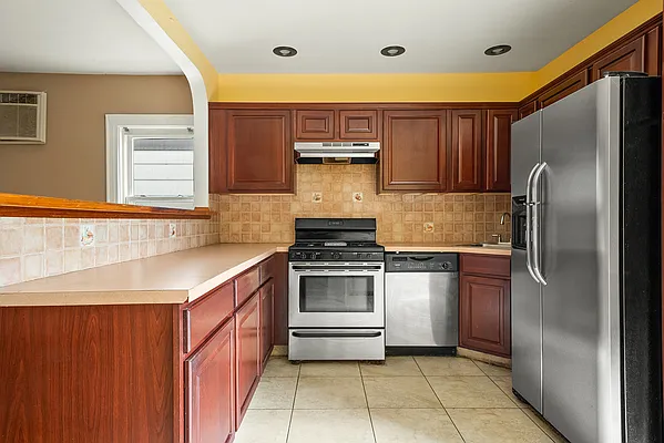 Kitchen, photo 1