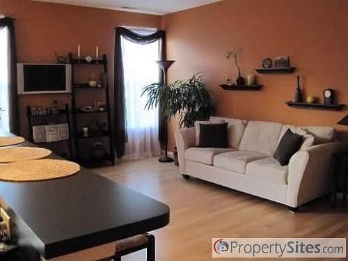 2nd image of 5004 Syracuse Ct