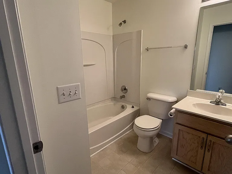 2630 River Meade Way — Photo 17