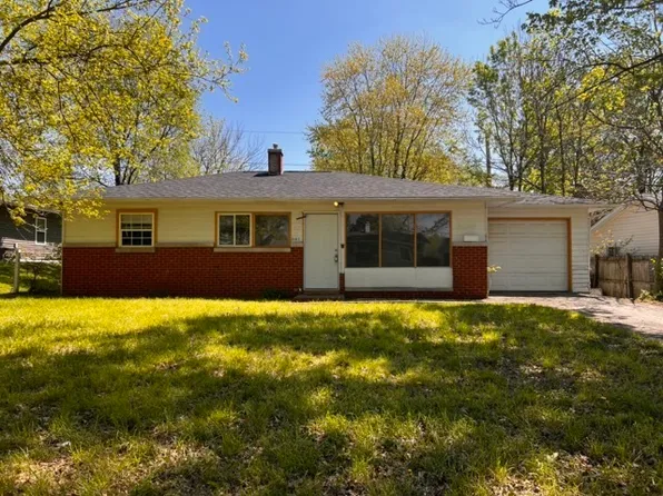 3167 Shick Dr, Indianapolis, IN 46218