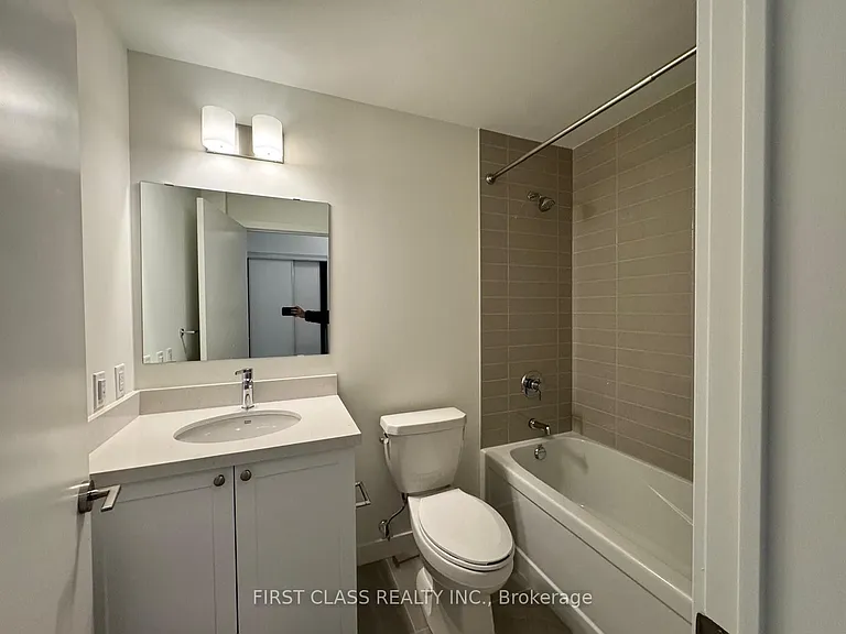 51 Clarington Blvd — Photo 10