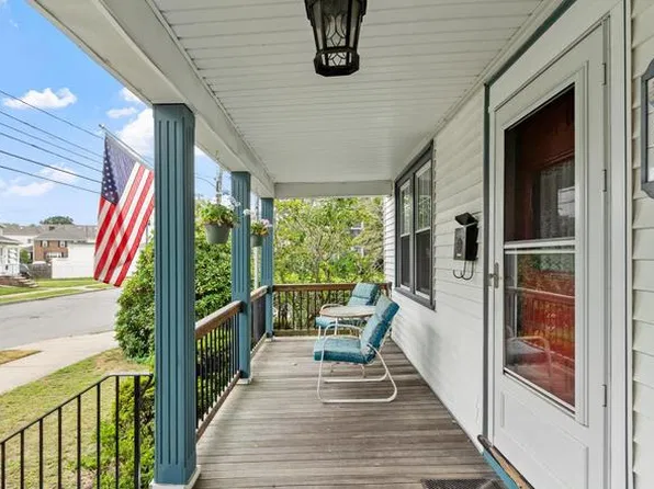91 Cedar St Floor 1, Wakefield, MA 01880
