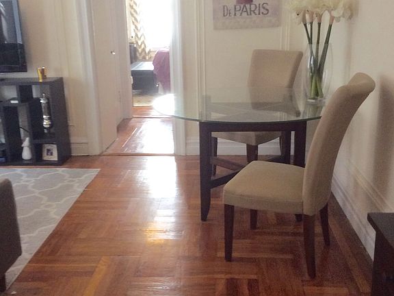 3rd image of 110 W 69th St APT 7C